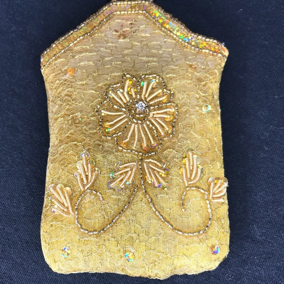 Small Gold Beaded & Sequined Pouch with Metal Clip - Picture 3 of 8